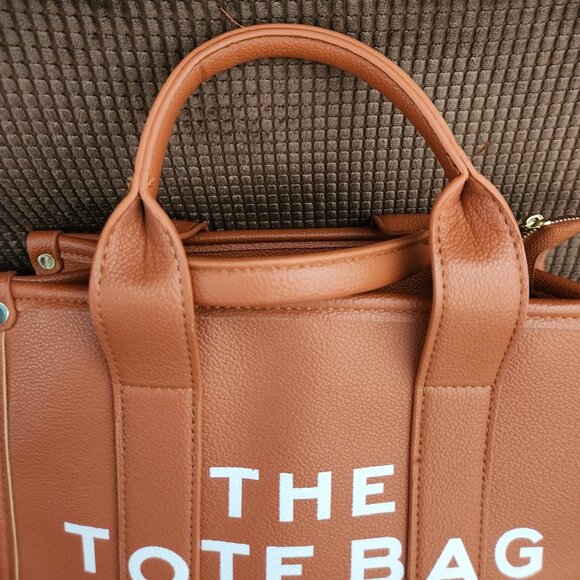 The Marc Jacobs MARC JACOBS Small Tote - Picture 7 of 8